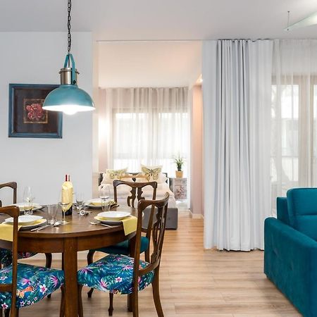 Villa Venecja Apartment Chwaliszewo With Free Garage City Center By Noclegi Renters Poznan Exterior photo