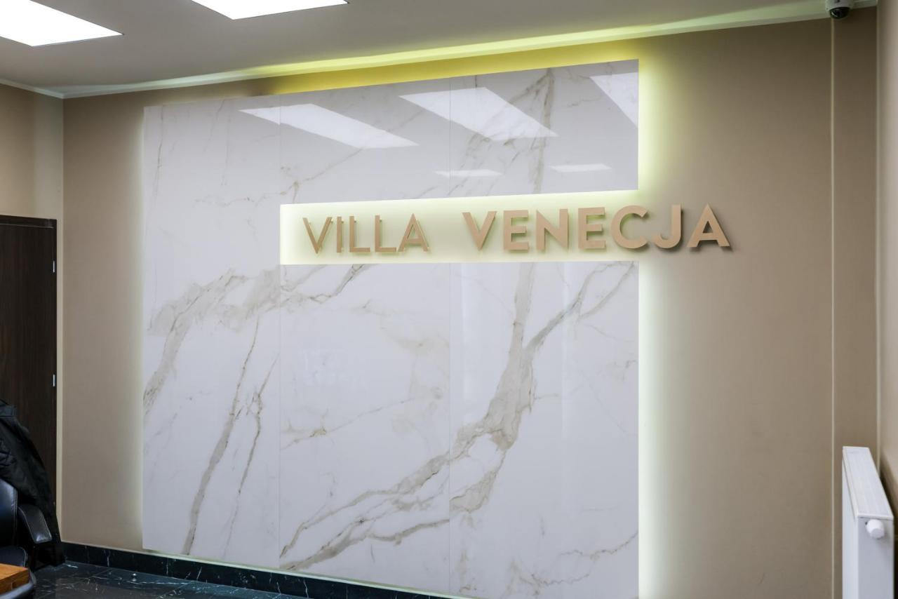 Villa Venecja Apartment Chwaliszewo With Free Garage City Center By Noclegi Renters Poznan Exterior photo