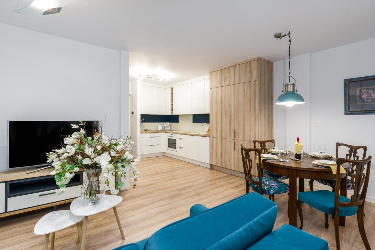 Villa Venecja Apartment Chwaliszewo With Free Garage City Center By Noclegi Renters Poznan Exterior photo