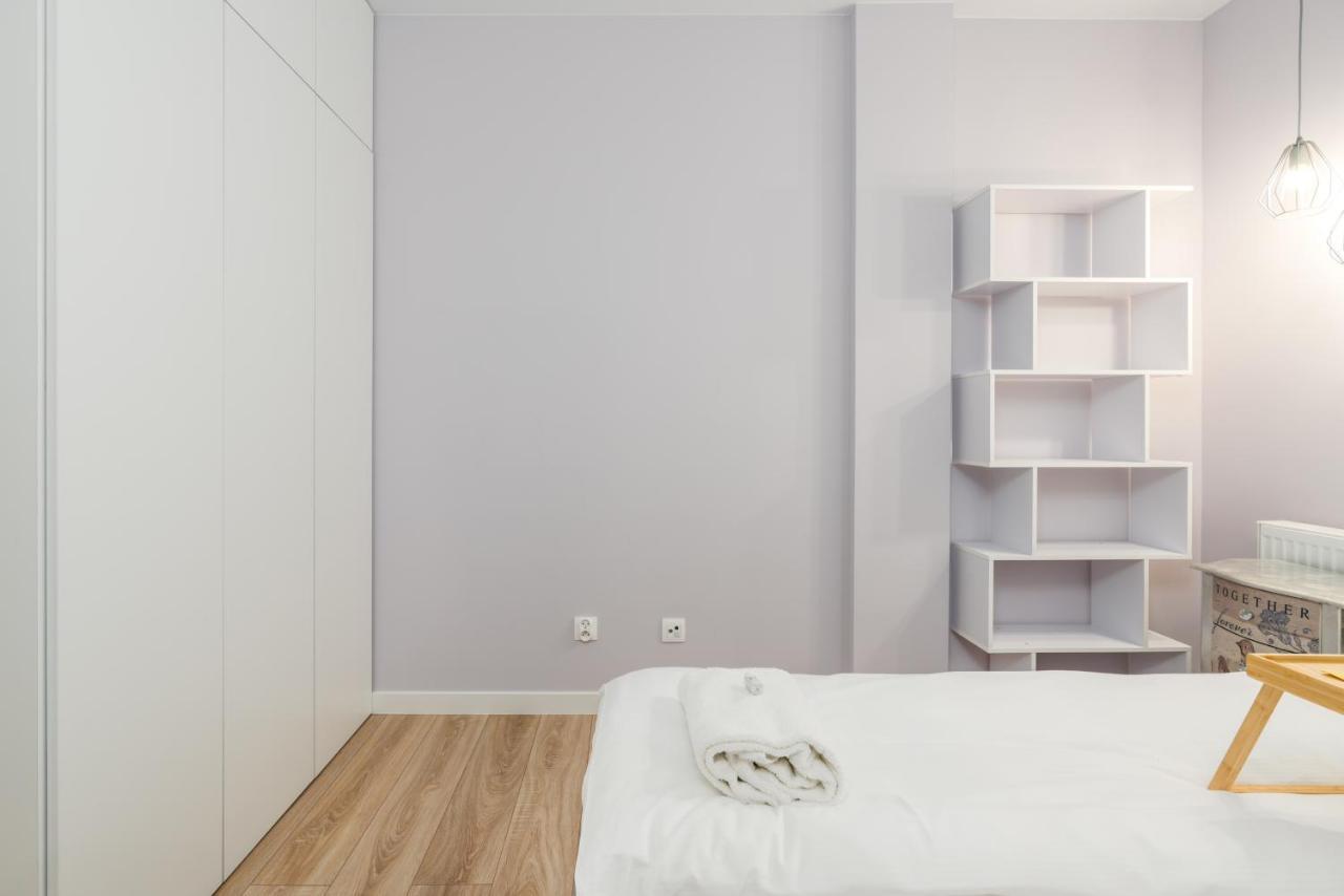 Villa Venecja Apartment Chwaliszewo With Free Garage City Center By Noclegi Renters Poznan Exterior photo